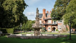 Berwick Lodge surrounded by gardens, a peaceful Valentine’s Day break near Bristol